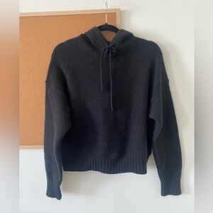 Aritzia LUXE CASHMERE HOODIE size Small Black